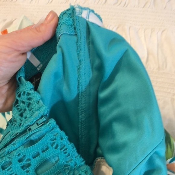 City Triangles Tropical Floral Strapless Bubble
Dress With Belt Size 3 - Picture 11 of 12